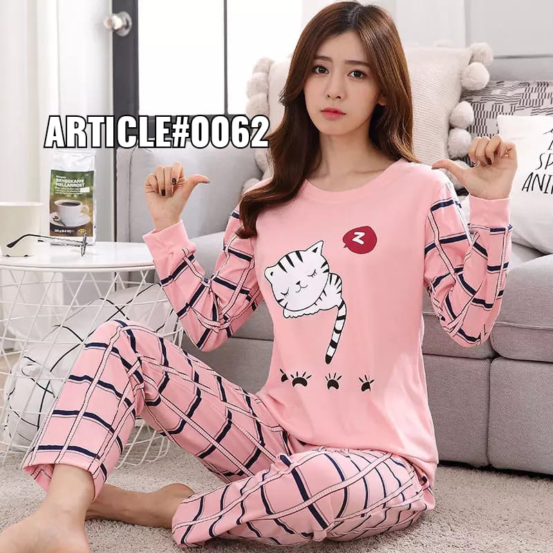 SLEEPING CAT WOMAN PAJAMA SET Shopcify